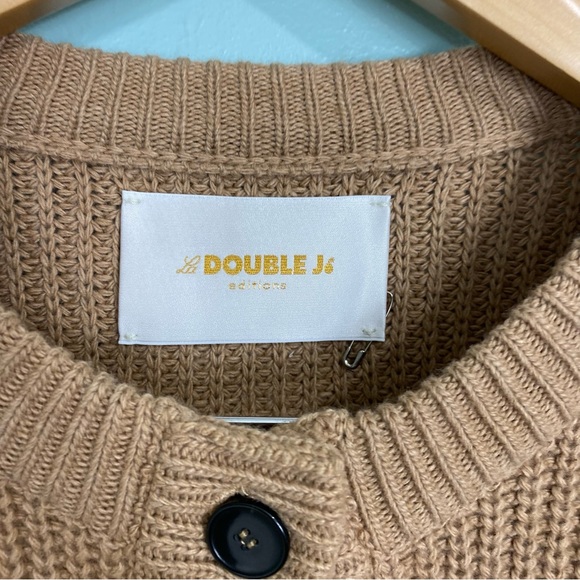 La Double J Knit Cardigan Embroidered Flowers Tan Sz L - Picture 2 of 7